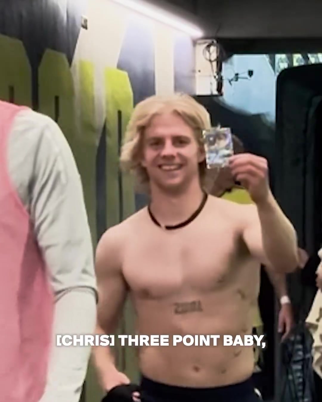 有爱！美国小球迷用宝可梦卡牌换到偶像球衣