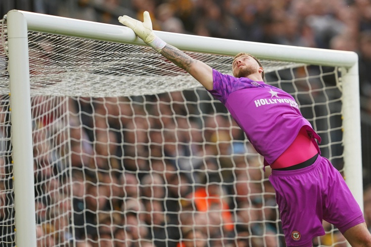 斯基拉：弗莱肯与勒沃库森达成个人协议，球员转会费1400万欧